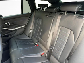 https://vehicle.imgix.net/4310410/2c1f4588-d0a5-449b-91da-ffc7ac259a2b.jpg