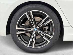 https://vehicle.imgix.net/4310410/9453a620-62b3-452f-a74b-ca217a39ca87.jpg