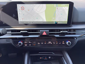 https://vehicle.imgix.net/4310413/9170ef50-0df3-419e-9126-baa098f95404.jpg