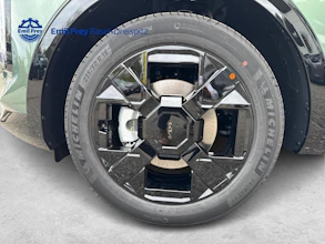 https://vehicle.imgix.net/4310418/99c4c89a-433a-4ef4-8732-e10b9f27adbf.jpg
