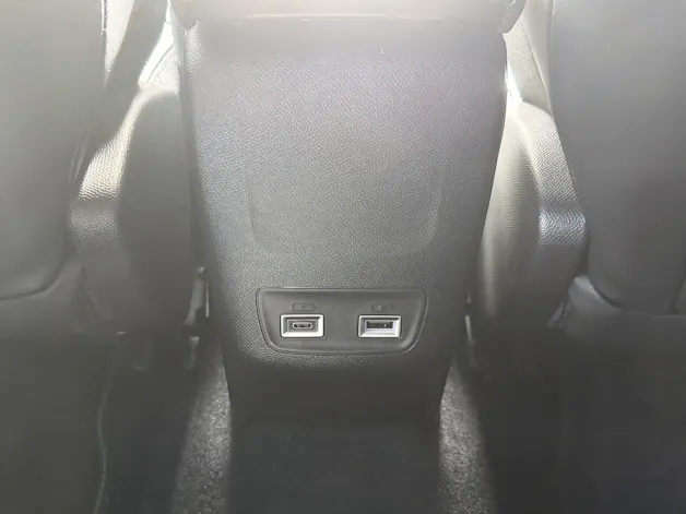 Peugeot 2008 1.2 Hybrid 145 GT