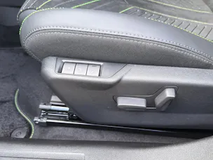 Peugeot 2008 1.2 Hybrid 145 GT