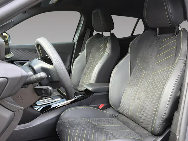 Peugeot 2008 1.2 Hybrid 145 GT