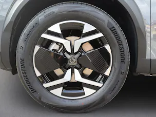 Peugeot 2008 1.2 Hybrid 145 GT