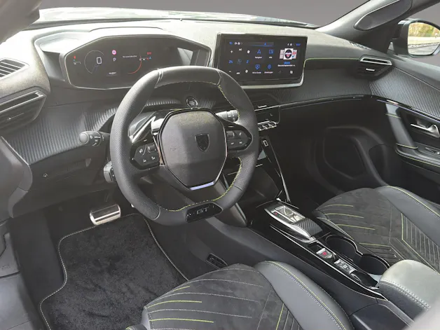Peugeot 2008 1.2 Hybrid 145 GT