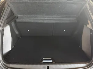 Peugeot 2008 1.2 Hybrid 145 GT