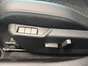 Peugeot 2008 1.2 Hybrid 145 GT