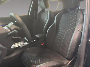 Peugeot 2008 1.2 Hybrid 145 GT