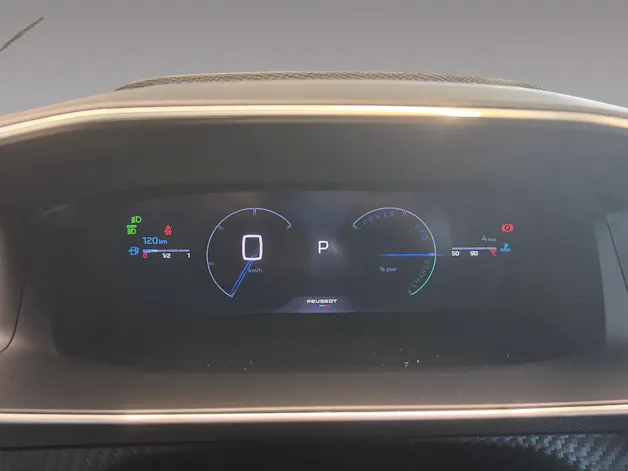 Peugeot 2008 1.2 Hybrid 145 GT