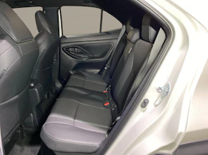 Fahrzeugbild TOYOTA Yaris Cross 1.5 VVT-i HSD Premium AWD-i