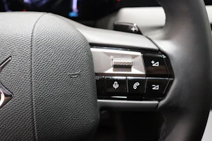 image du véhicule DS AUTOMOBILES 4 1.6 E-Tense Rivoli