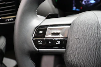 https://vehicle.imgix.net/4310485/62d638b8-a9bc-433b-ab7c-099308e791f0.JPG