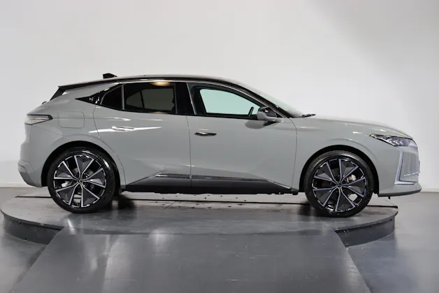 DS Automobiles 4 1.6 E-Tense Rivoli