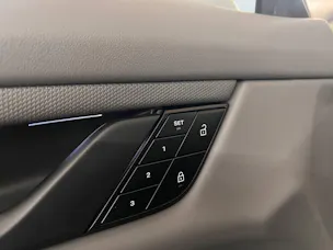 Porsche Taycan 4 Cross Turismo