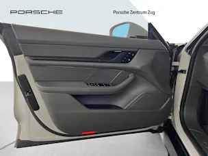 Porsche Taycan 4 Cross Turismo