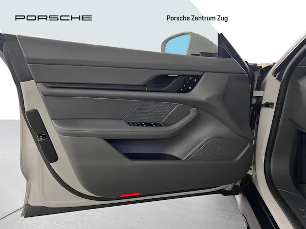 Porsche Taycan 4 Cross Turismo