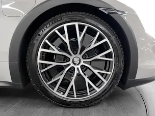 Porsche Taycan 4 Cross Turismo