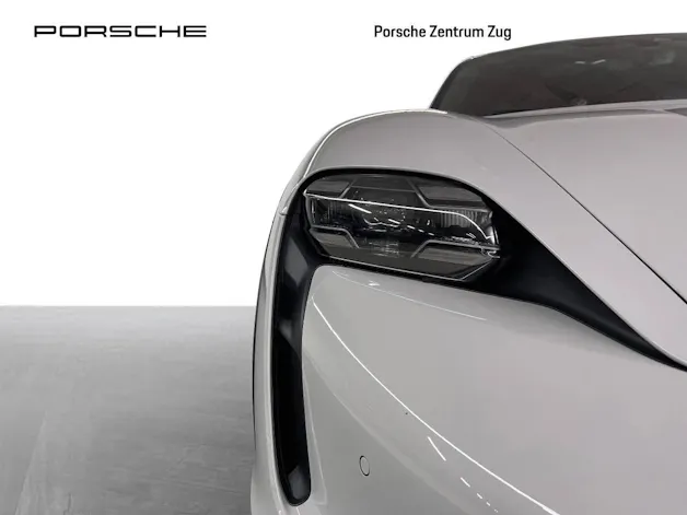 Porsche Taycan 4 Cross Turismo