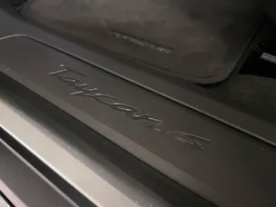Porsche Taycan 4 Cross Turismo
