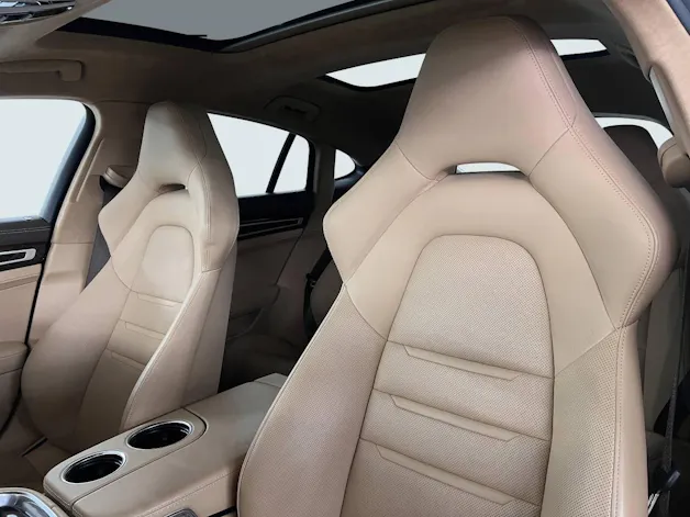 Porsche Panamera GTS