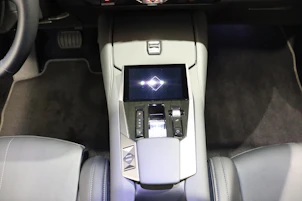 image du véhicule DS AUTOMOBILES 4 1.6 E-Tense Rivoli