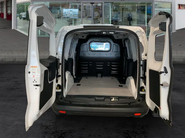 Ford E-Transit Courier Van Trend