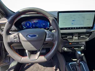 Ford Focus 1.0i EcoB Hybrid 155 ST-Line X / ab 3,99% Leasing bei Abschluss einer Protect Autoversicherung