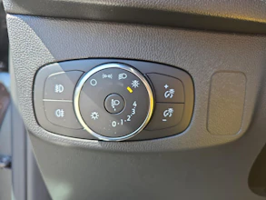 https://vehicle.imgix.net/4310610/701b8f3d-9228-4e8e-912c-65c3d8149cae.jpg
