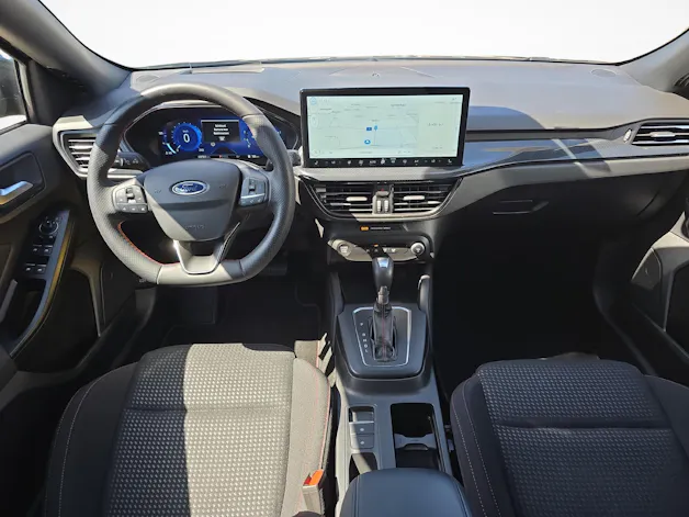 Ford Focus 1.0i EcoB Hybrid 155 ST-Line X / ab 3,99% Leasing bei Abschluss einer Protect Autoversicherung