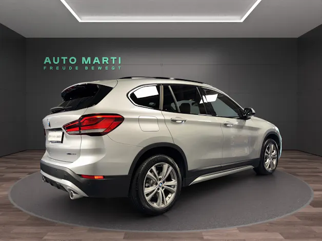 BMW X1 20i xDrive LCI Sport Line