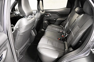 Fahrzeugbild SUZUKI e Vitara Sakura Top 4x4