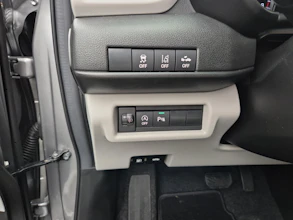 https://vehicle.imgix.net/4310739/d4ba02a3-bb27-4ef2-ac72-80ec11989db5.jpg