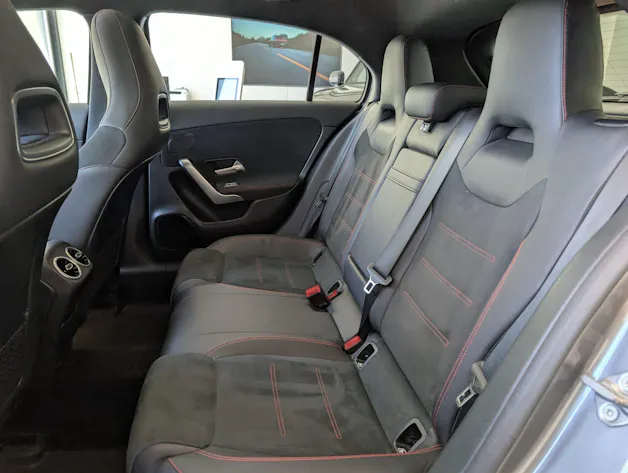 Mercedes-Benz A 250 AMG Line
