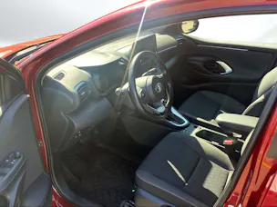 Toyota Yaris 1.5 VVT-i HSD Trend