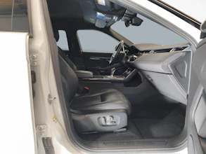 https://vehicle.imgix.net/4310878/23ef5b75-4baf-445f-9d3f-b3eedad0a614.jpg