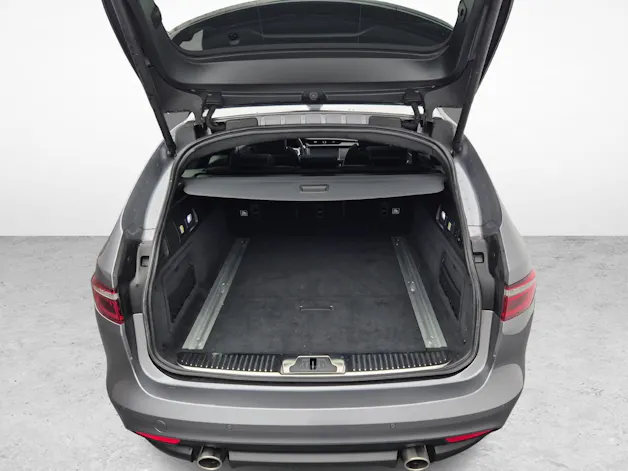 Jaguar XF Sportbrake 2.0 T Chequered Flag AWD