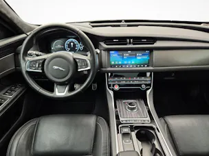Jaguar XF Sportbrake 2.0 T Chequered Flag AWD