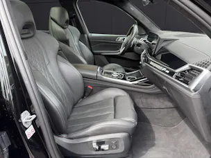 BMW X7 M60i