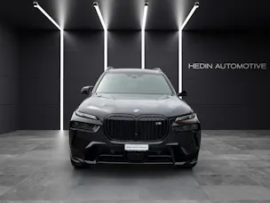 BMW X7 M60i