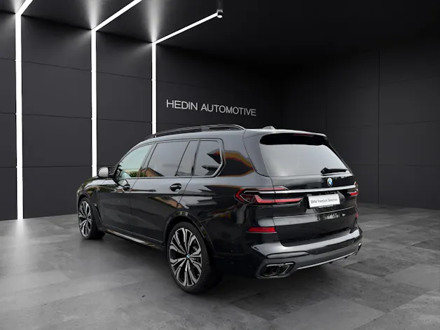 BMW X7 M60i