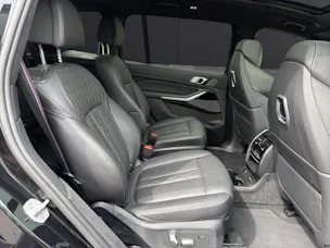 BMW X7 M60i