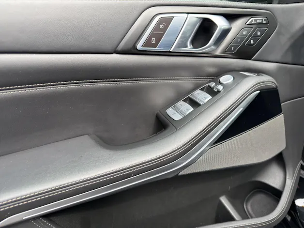 BMW X7 M60i