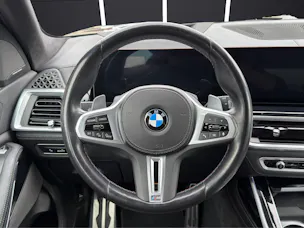 BMW X7 M60i