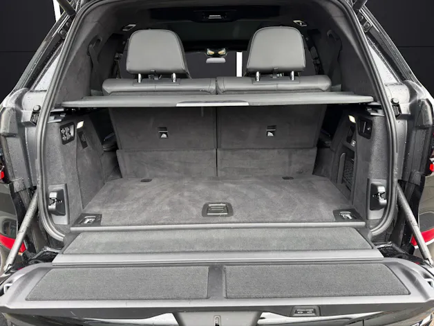 BMW X7 M60i