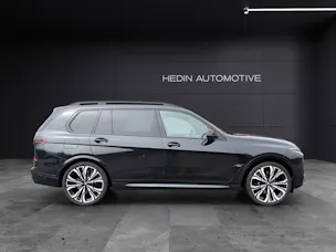BMW X7 M60i