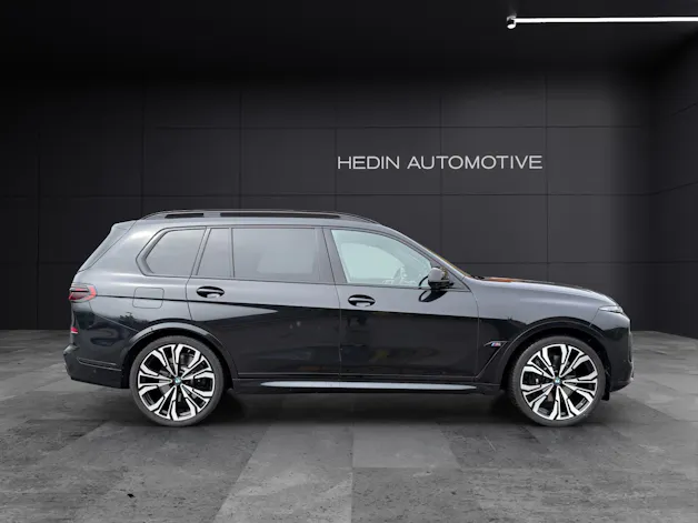 BMW X7 M60i