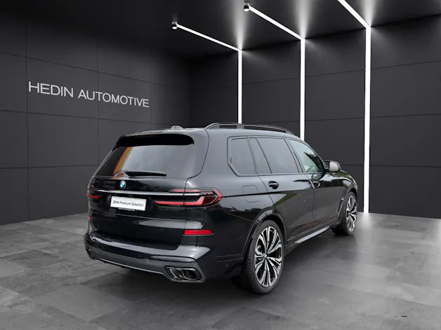 BMW X7 M60i
