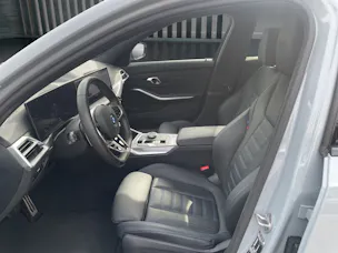 BMW 330e xDrive Touring M Sportpaket