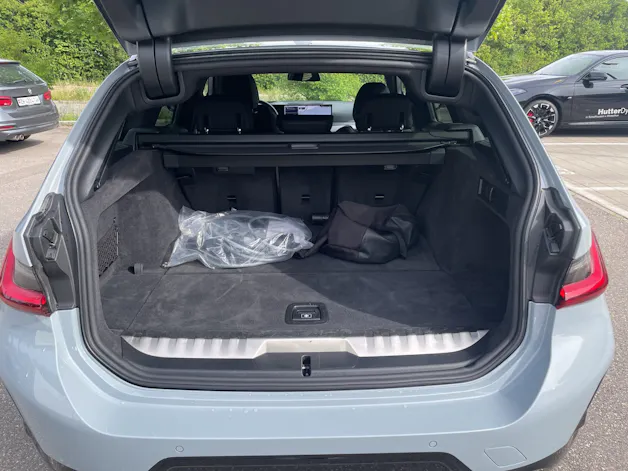 BMW 330e xDrive Touring M Sportpaket