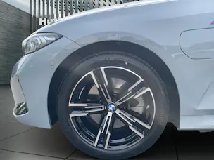 BMW 330e xDrive Touring M Sportpaket